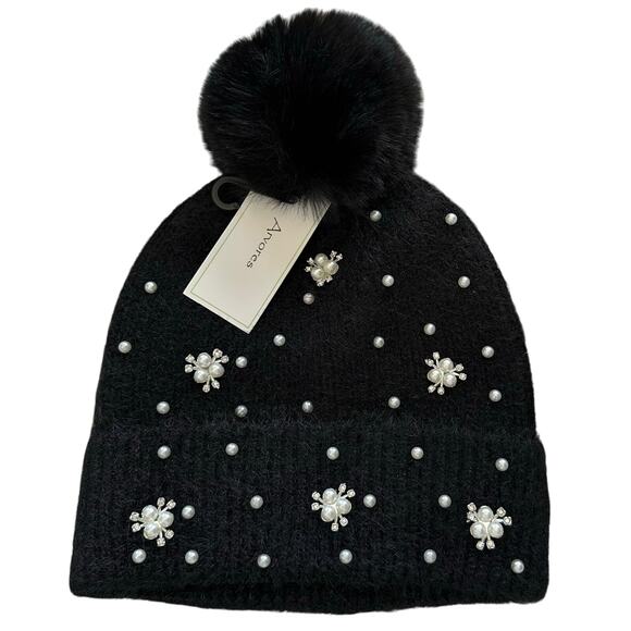 NWT! Black Pearl Bling One Size Fits Most Women’s Pom Pom Knit Beanie (K0077)